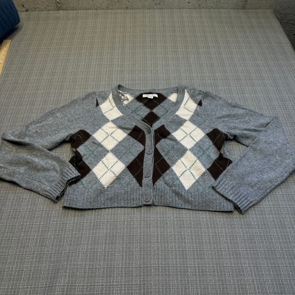 Y2K Preppy Academia Cropped Argyle Sweater Womens Medium Grey Brown - Picture 2 of 9